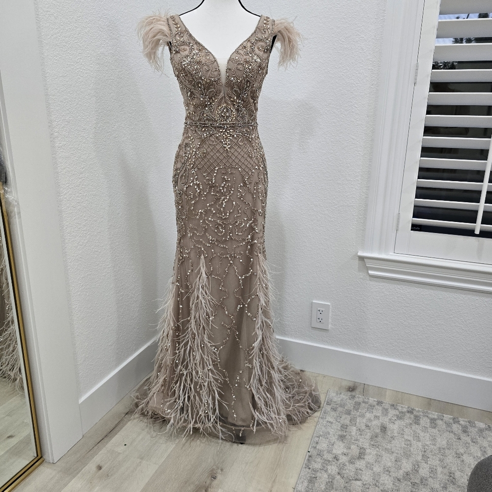 Elegant Long Tulle Beading Backless Formal Evening Couture Dress Size 4